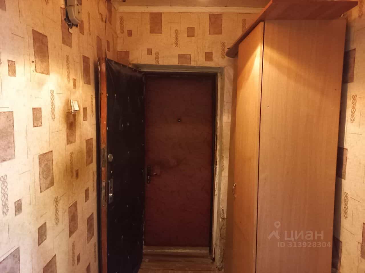 Россия, Орловский муниципальный округ, посёлок Зареченский (Образцовское сельское поселение), Центральная улица, 1, фото 6