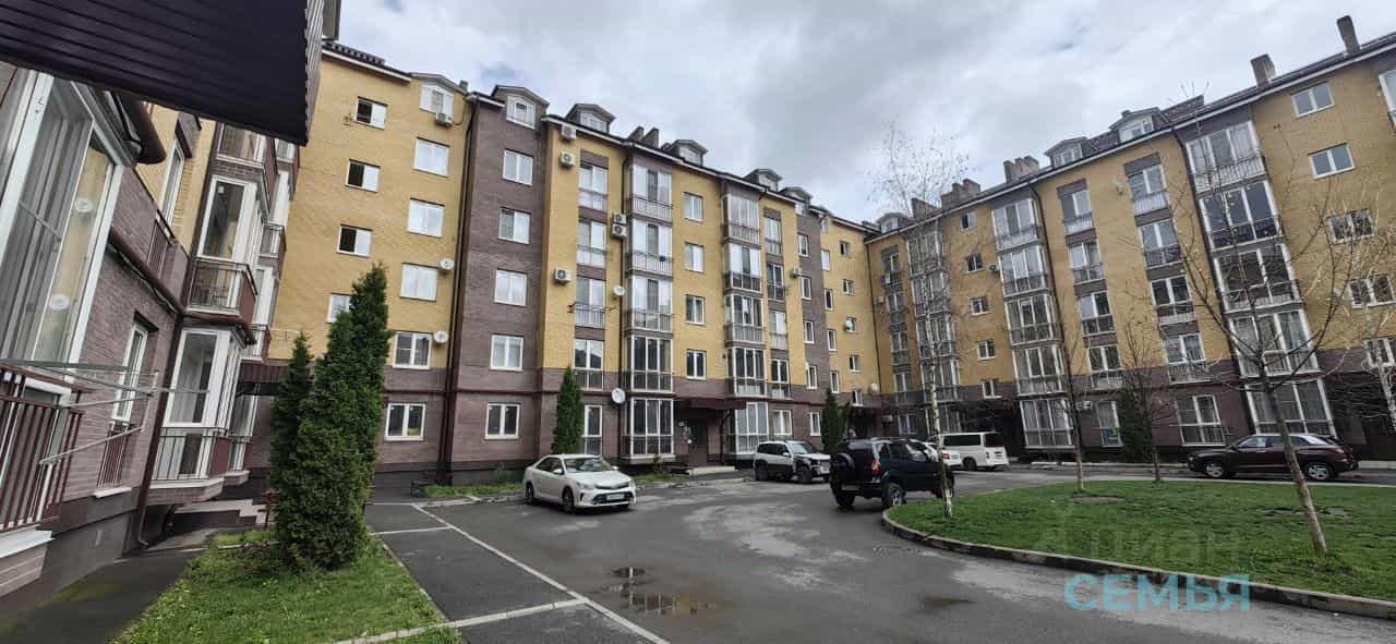 Россия, Республика Северная Осетия — Алания, Владикавказ, улица Шамиля Джикаева, 7А