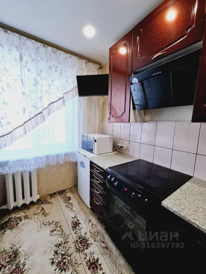 Россия, Камчатский край, Петропавловск-Камчатский, улица Карбышева, 18, фото 3