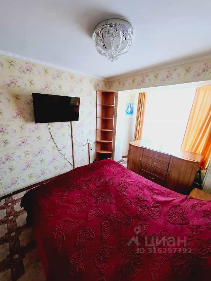 Россия, Камчатский край, Петропавловск-Камчатский, улица Карбышева, 18, фото 10
