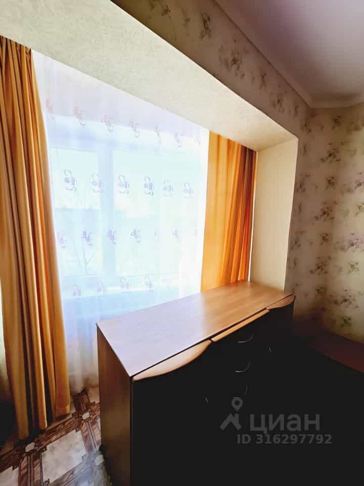 Россия, Камчатский край, Петропавловск-Камчатский, улица Карбышева, 18, фото 12