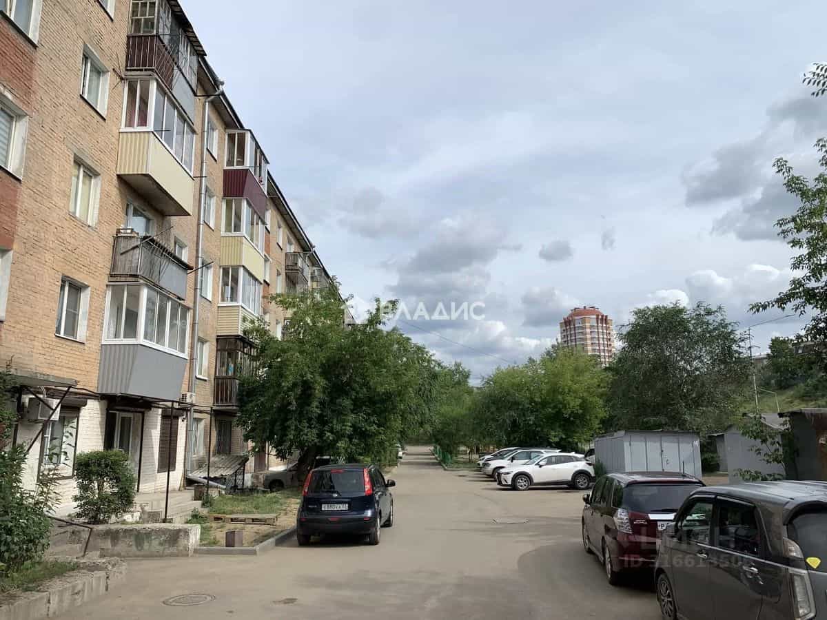 Россия, Республика Бурятия, Улан-Удэ, улица Калашникова, 17, фото 15