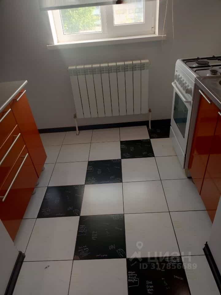 Россия, Республика Калмыкия, Элиста, 8-й микрорайон, 18, фото 8