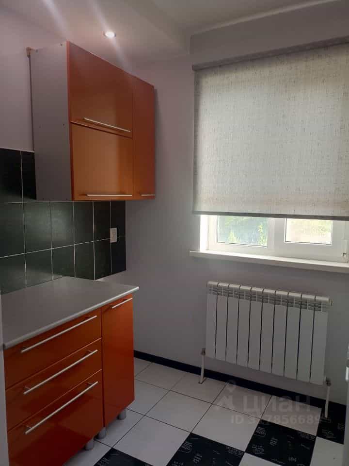 Россия, Республика Калмыкия, Элиста, 8-й микрорайон, 18, фото 9
