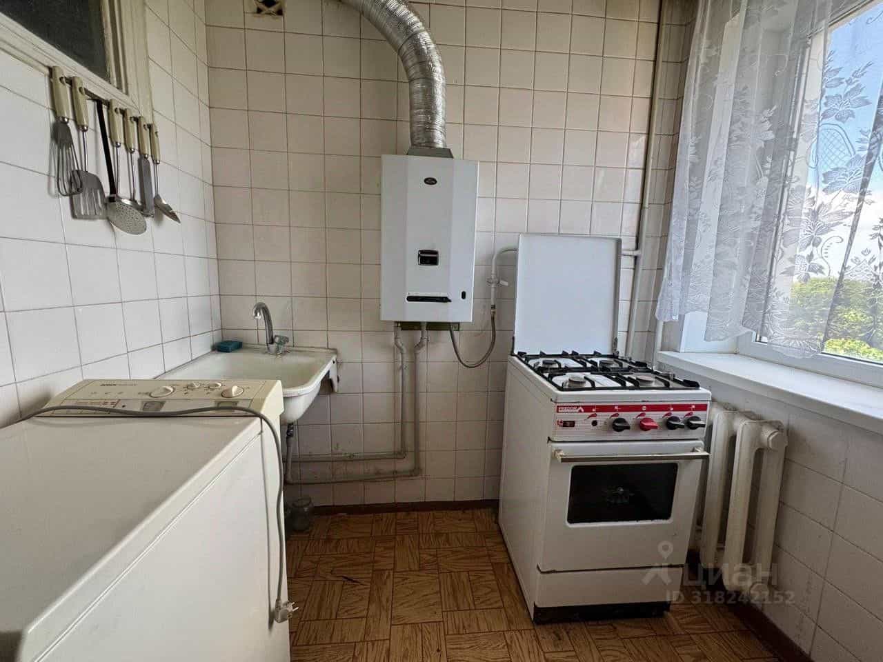 Россия, Республика Адыгея (Адыгея), Тахтамукайский район, посёлок городского типа Яблоновский, улица Андрухаева, 47, фото 7