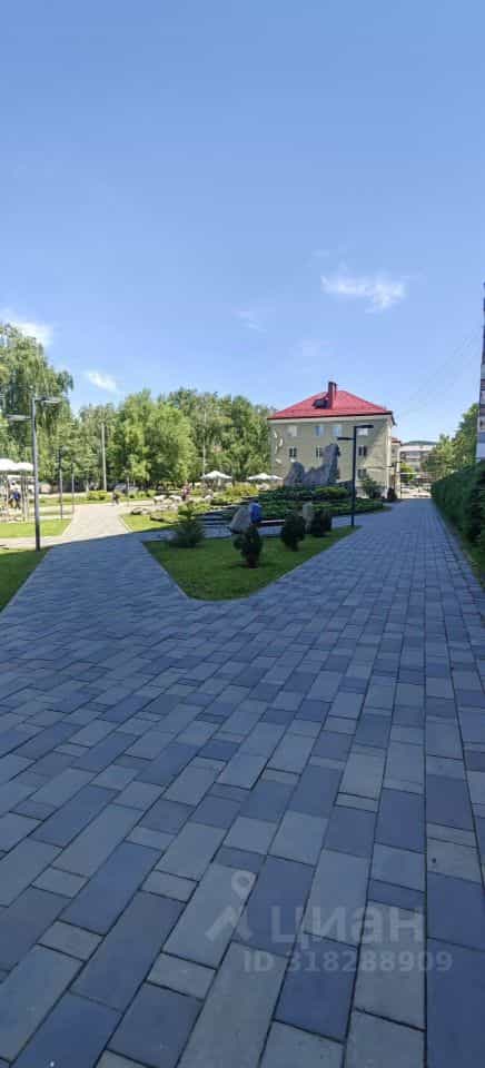 Россия, Республика Алтай, Горно-Алтайск, Коммунистический проспект, 33, фото 25