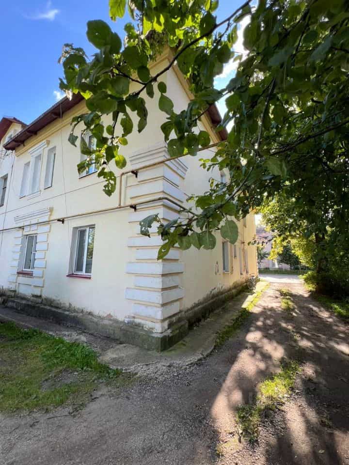 Россия, Псковская область, Порхов, проспект Ленина, 35, фото 2