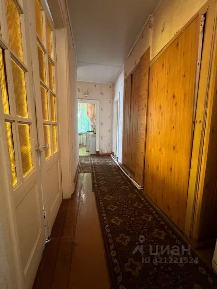 Россия, Псковская область, Порхов, проспект Ленина, 35, фото 5