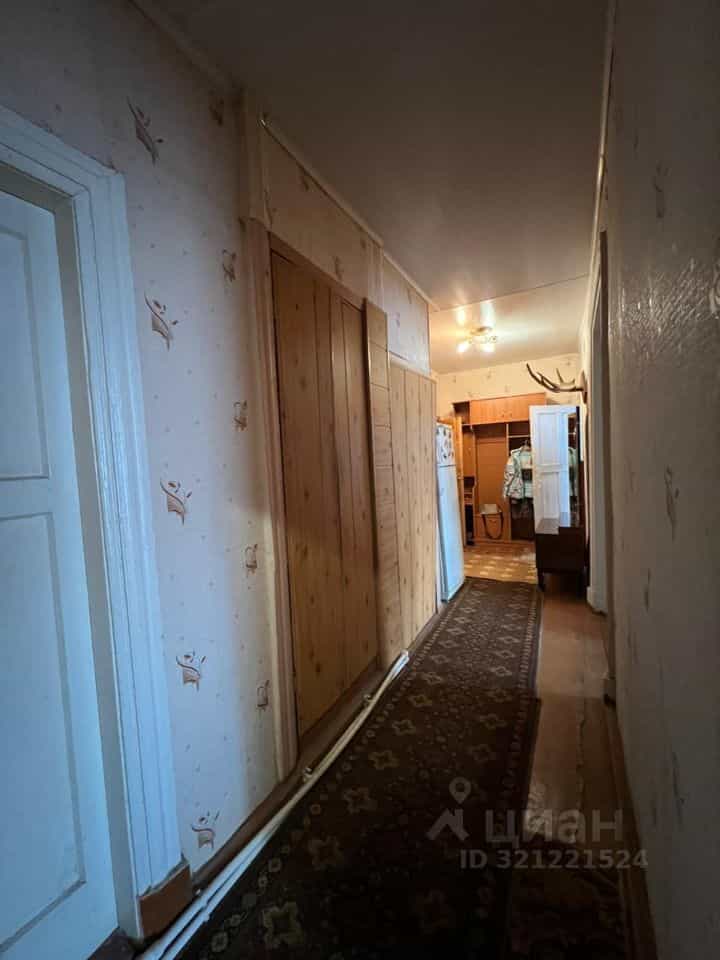 Россия, Псковская область, Порхов, проспект Ленина, 35, фото 8