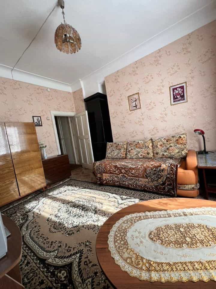 Россия, Псковская область, Порхов, проспект Ленина, 35, фото 17