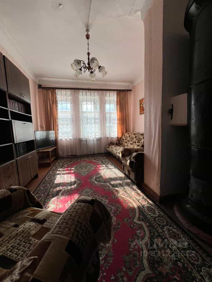 Россия, Псковская область, Порхов, проспект Ленина, 35, фото 24