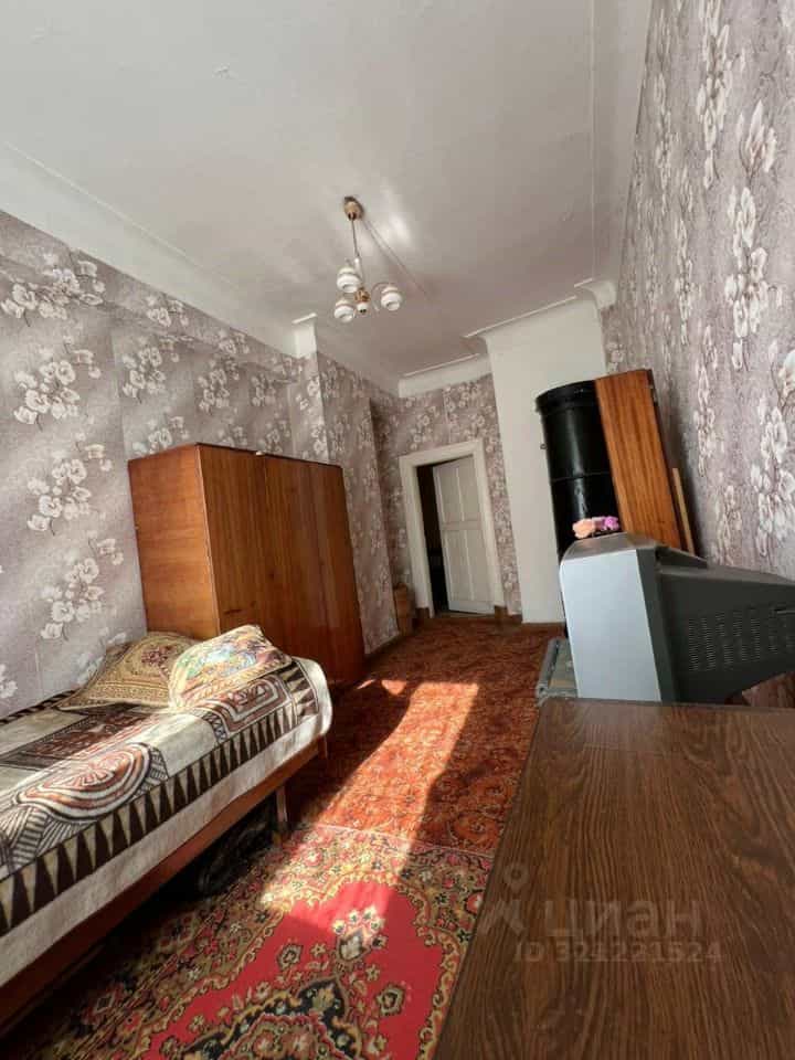Россия, Псковская область, Порхов, проспект Ленина, 35, фото 29