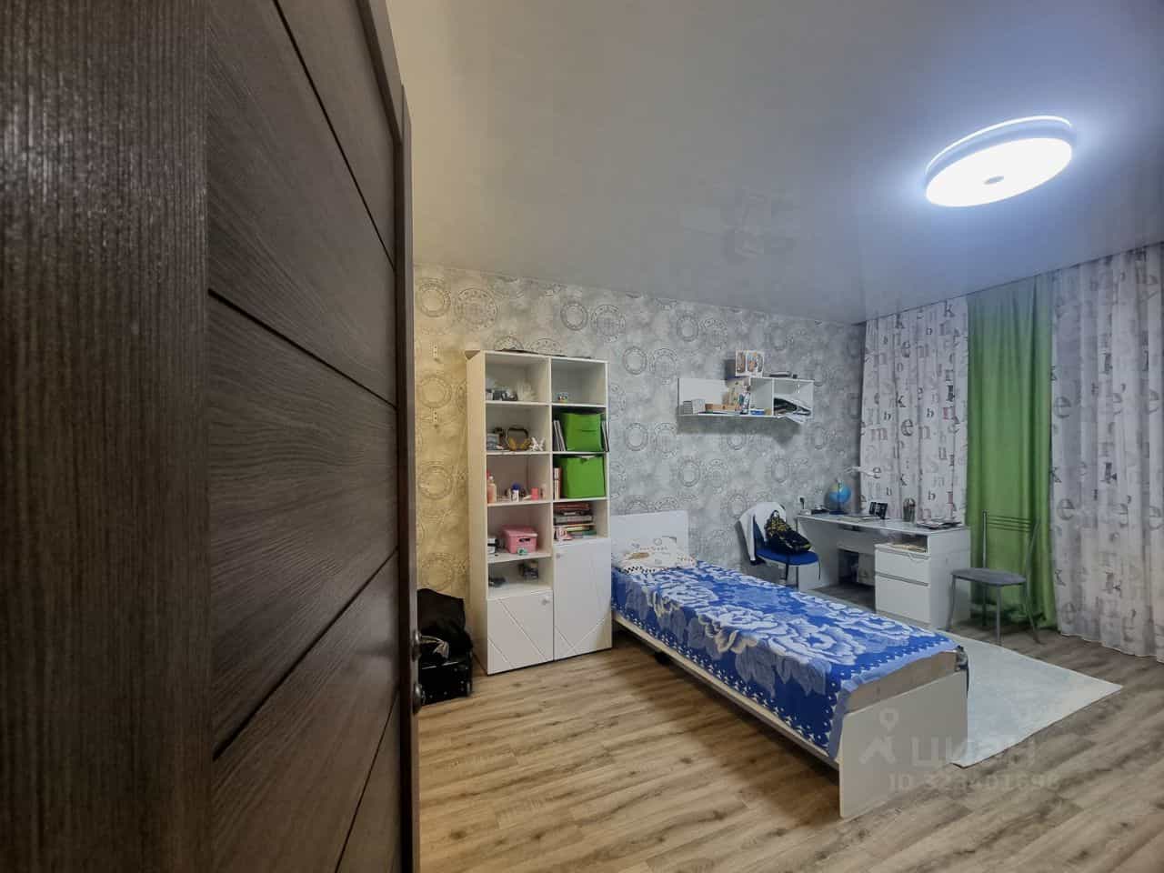 Россия, Республика Хакасия, Абакан, улица Авиаторов, 8, фото 3