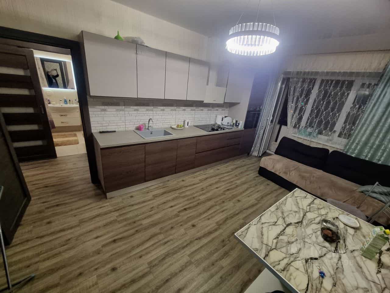 Россия, Республика Хакасия, Абакан, улица Авиаторов, 8, фото 12