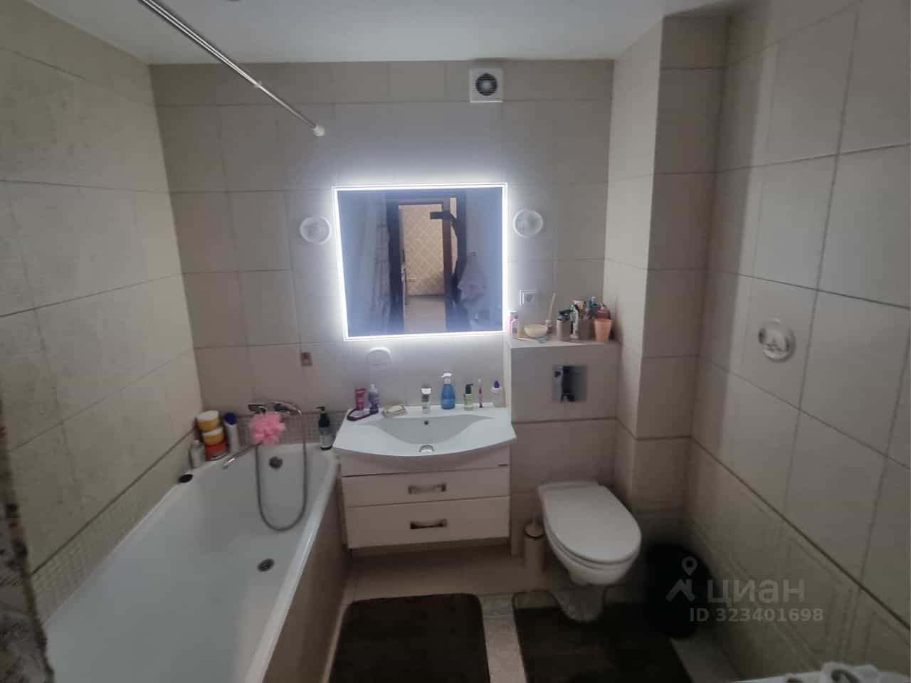 Россия, Республика Хакасия, Абакан, улица Авиаторов, 8, фото 24