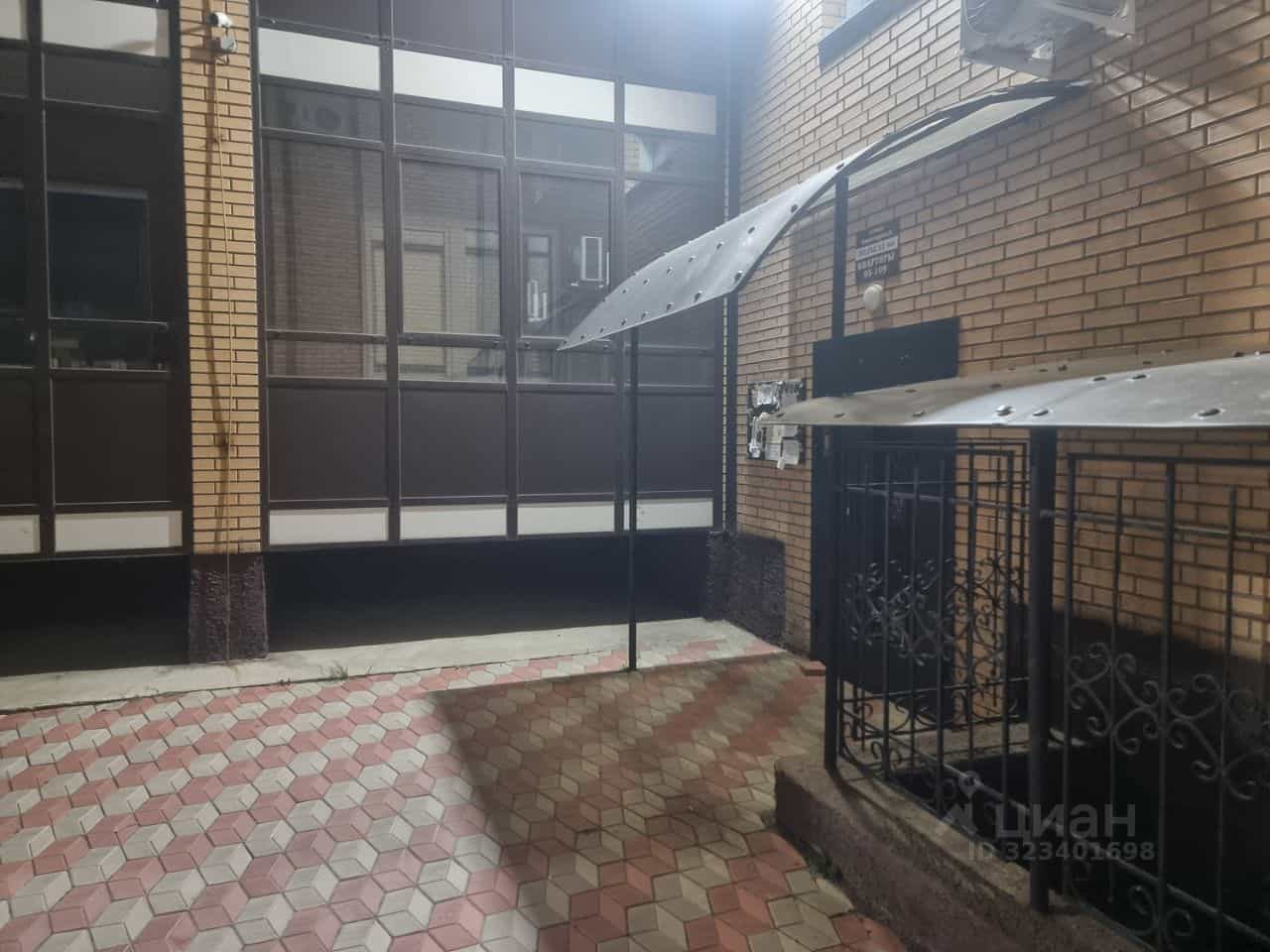 Россия, Республика Хакасия, Абакан, улица Авиаторов, 8, фото 33