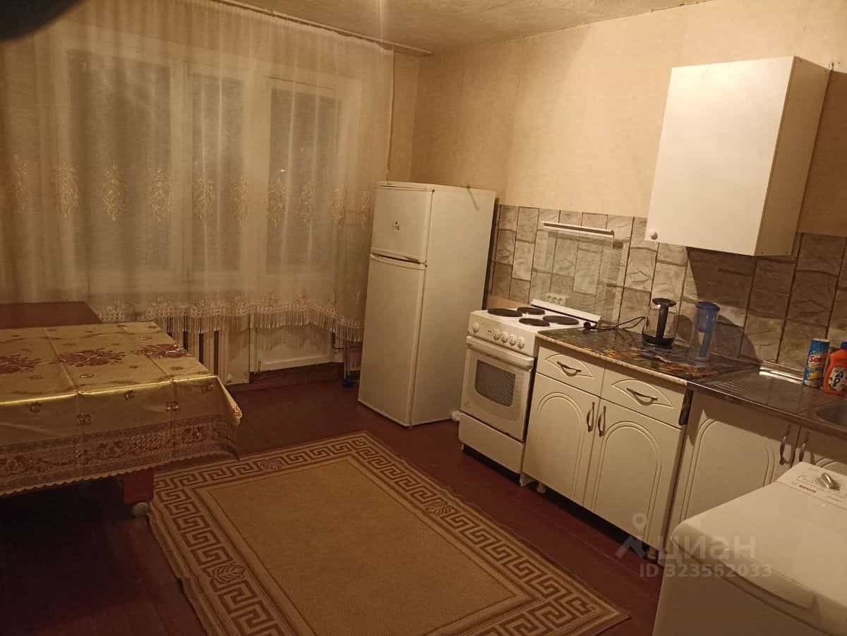 Россия, Республика Коми, Усинск, улица 60 лет Октября, 10, фото 6