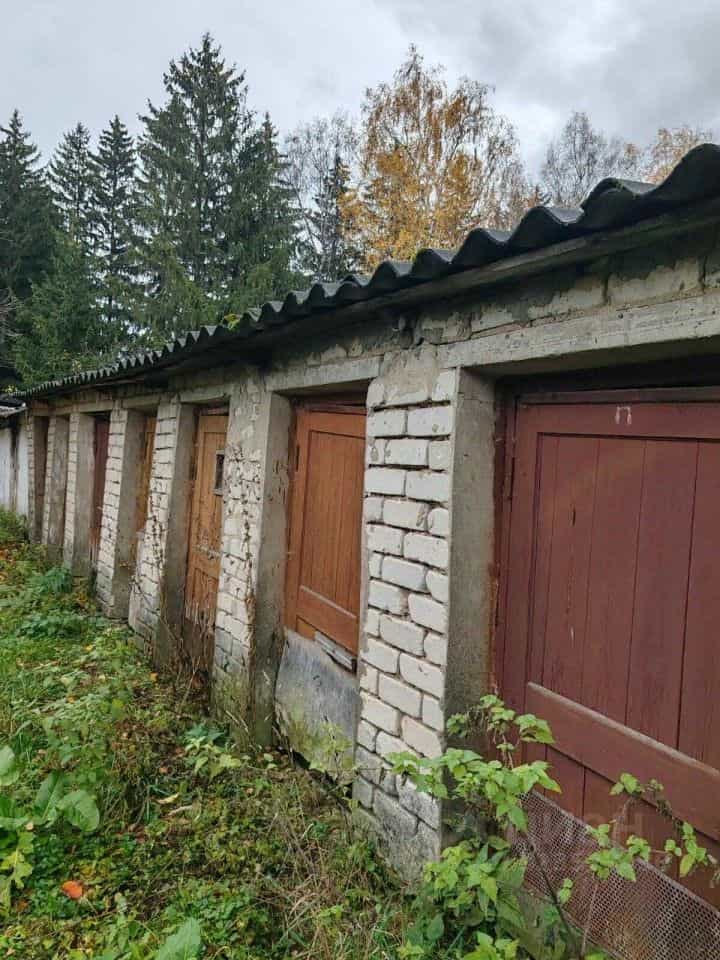 Россия, Орловская область, Мценский район, село Тельчье, Комсомольская улица, 11, фото 17