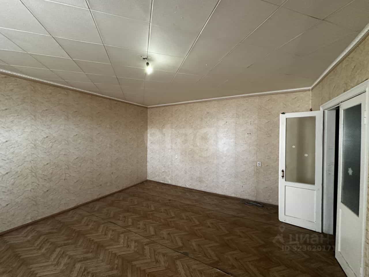 Россия, Астрахань, улица Ботвина, 29, фото 7