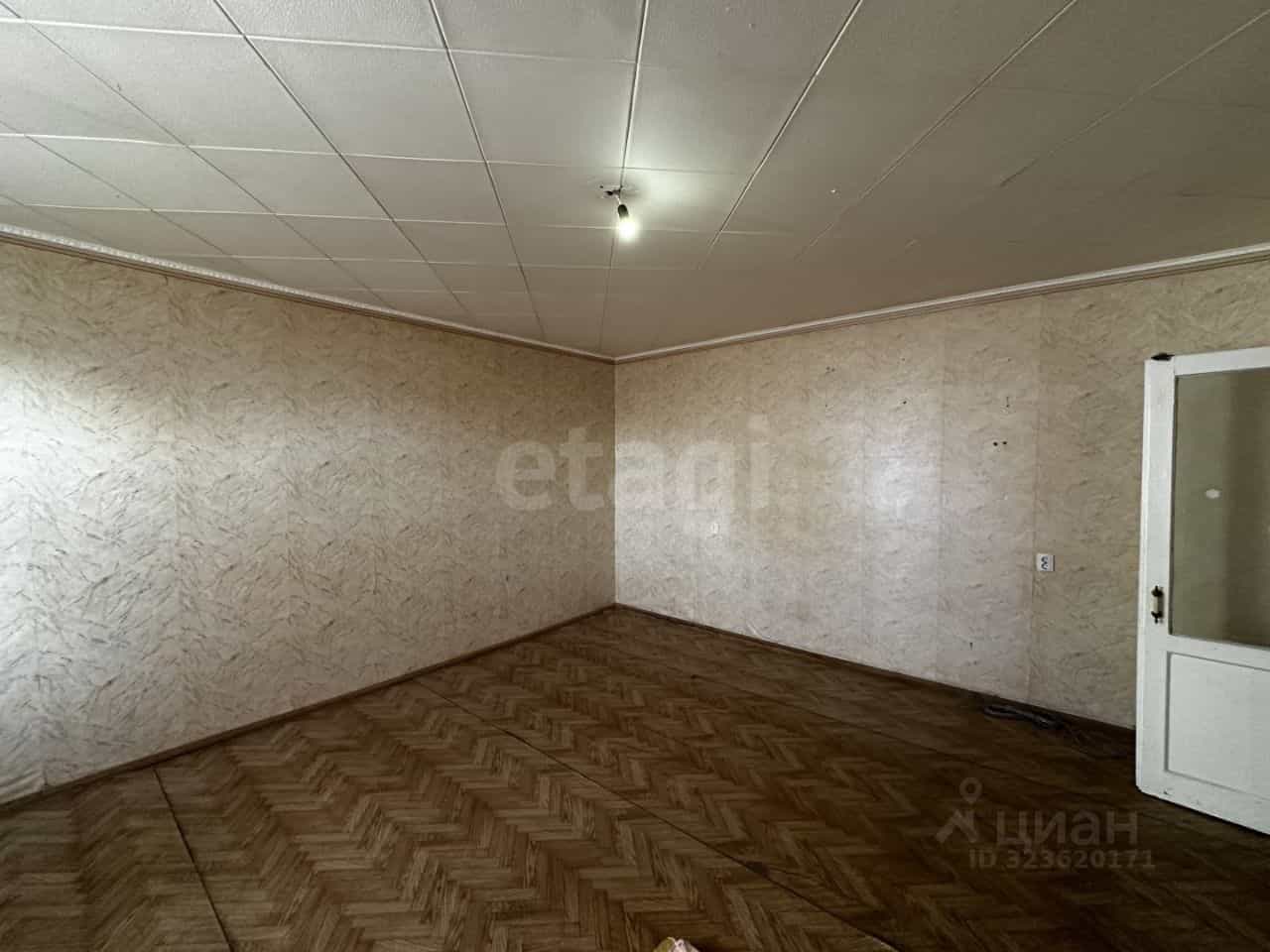 Россия, Астрахань, улица Ботвина, 29, фото 8