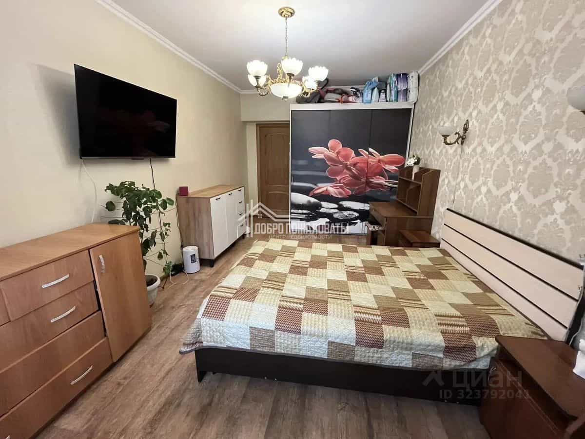 Россия, Республика Хакасия, Абакан, проспект Дружбы Народов, 43А, фото 2