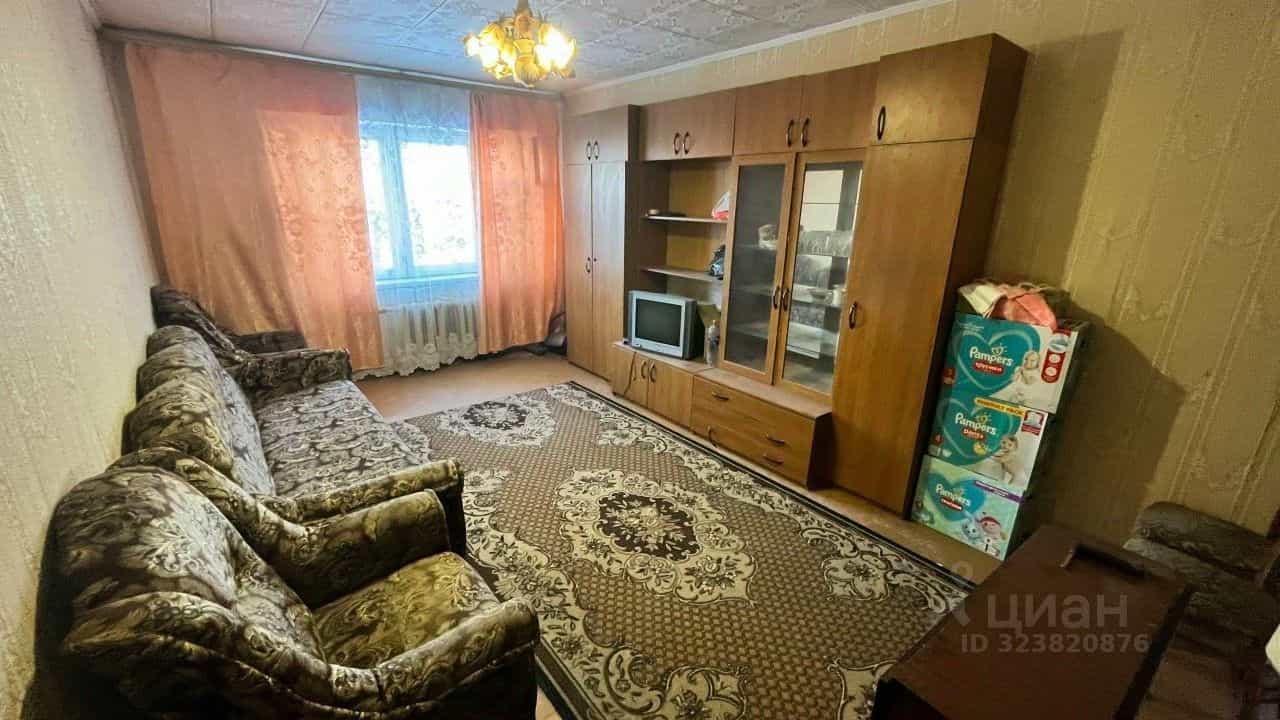 Россия, Орловский муниципальный округ, посёлок Зареченский (Образцовское сельское поселение), Центральная улица, 1