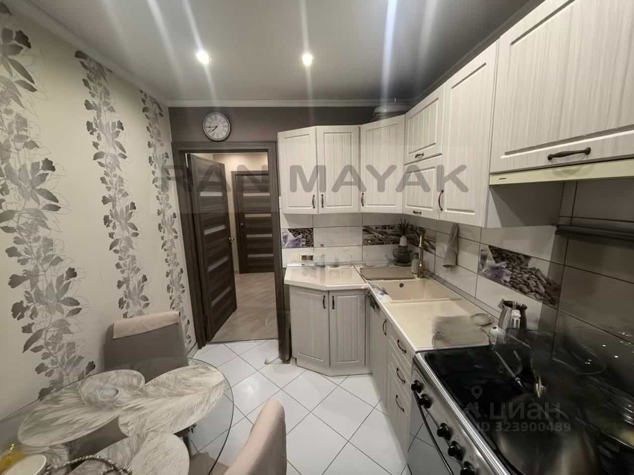 Россия, Республика Адыгея (Адыгея), Майкоп, улица Герцена, 98, фото 9