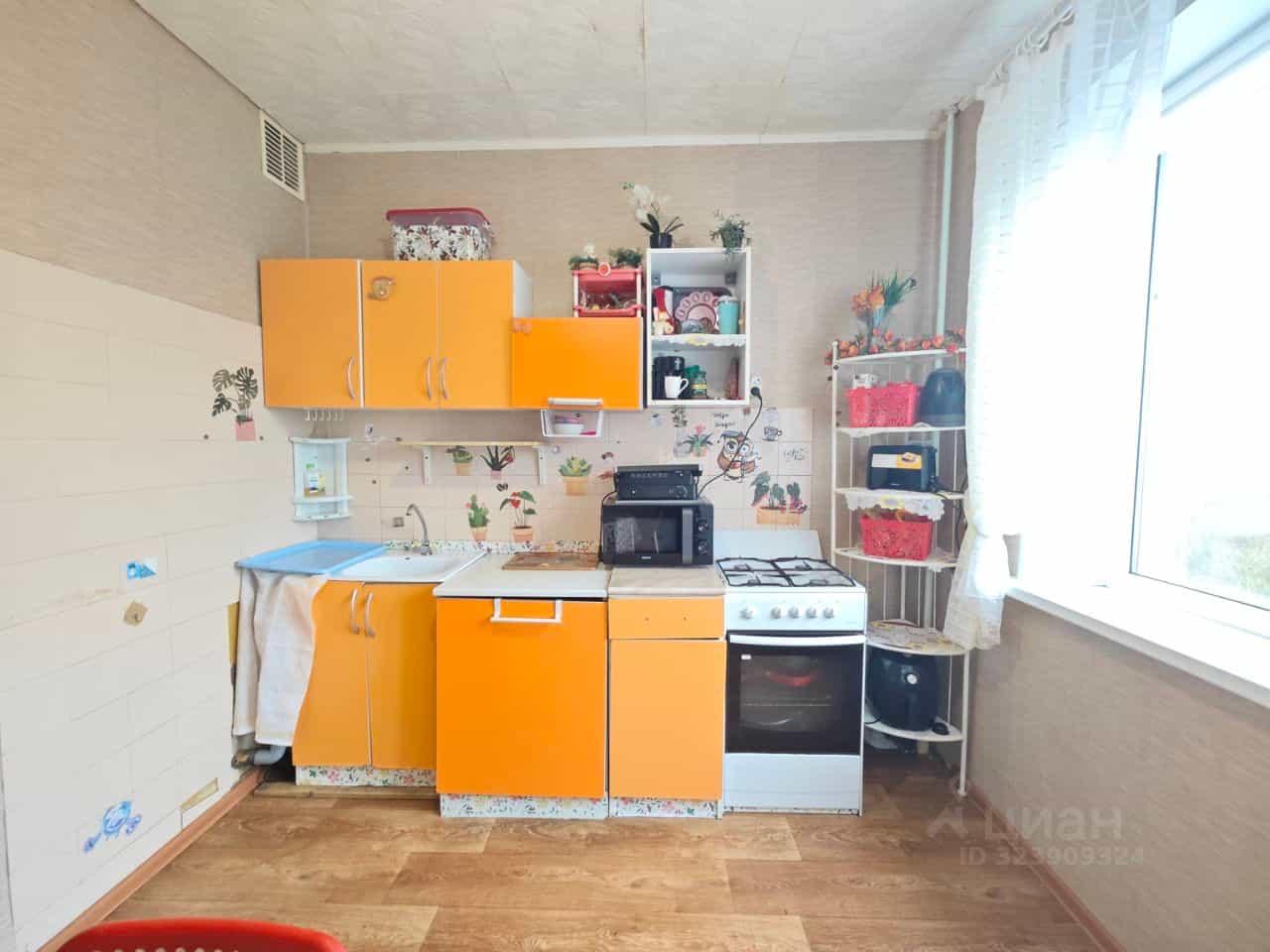 Россия, Великий Новгород, Береговая улица, 48к2, фото 7