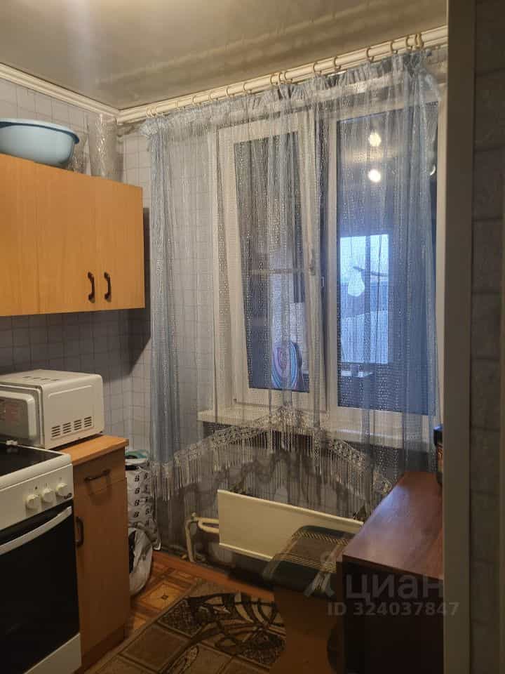 Россия, Республика Хакасия, Абакан, улица Баландиной, 33, фото 11