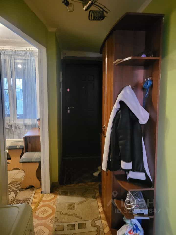 Россия, Республика Хакасия, Абакан, улица Баландиной, 33, фото 13