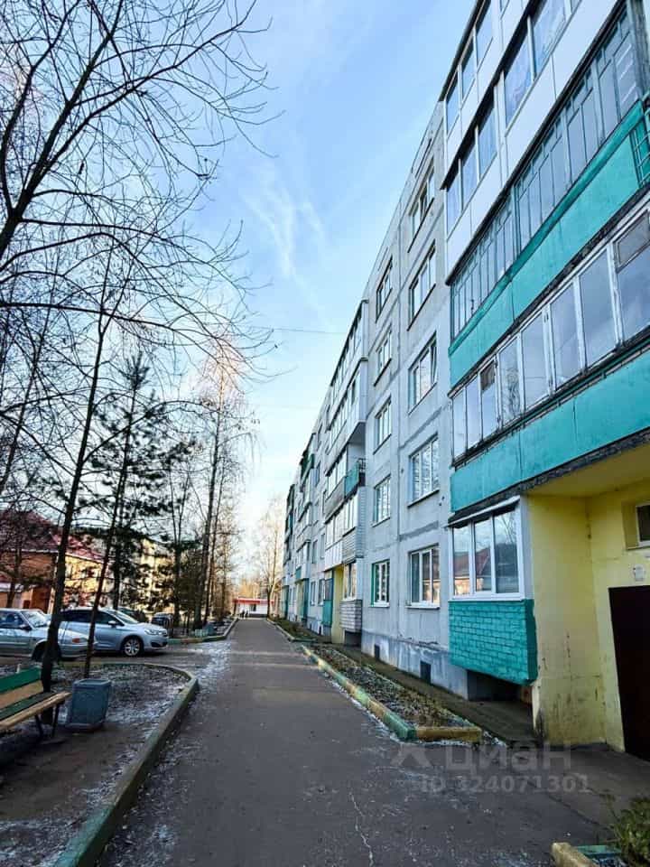 Россия, Новгородская область, Валдай, улица Труда, 75