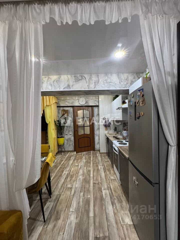 Россия, Республика Бурятия, Улан-Удэ, 110-й микрорайон, 5, фото 4