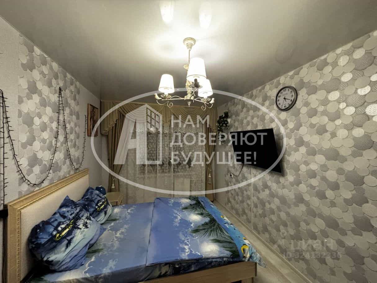 Россия, Удмуртская Республика, Глазов, улица Карла Маркса, 8, фото 11