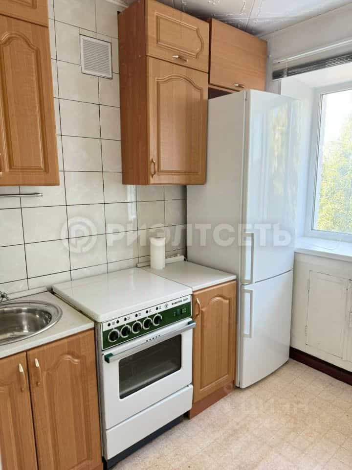 Россия, Мурманская область, Мончегорск, улица Комарова, 27