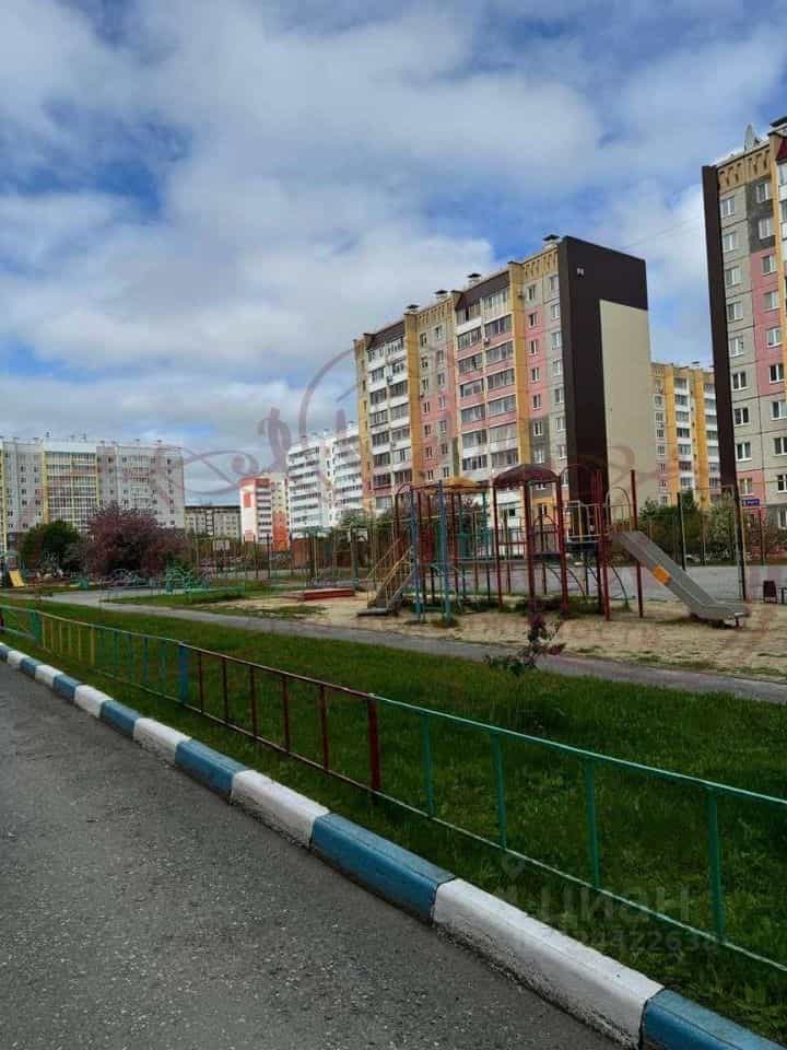 Россия, Курган, жилой район Заозёрный, 4-й микрорайон, 24, фото 4