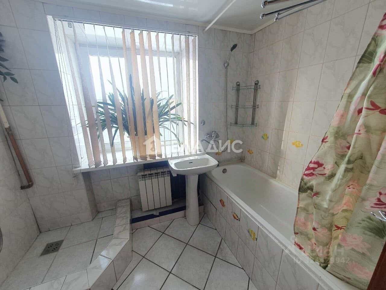 Россия, Республика Бурятия, Улан-Удэ, Ключевская улица, 35, фото 14