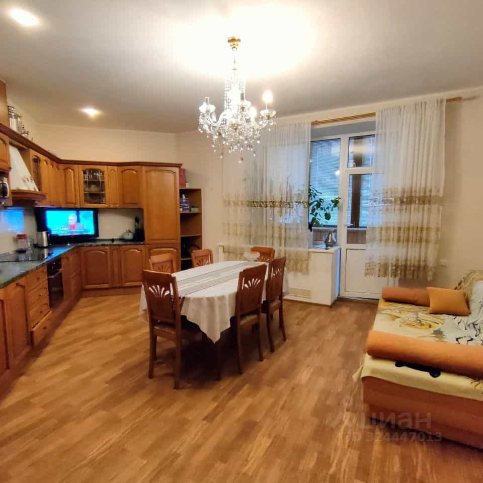 Россия, Республика Карелия, Петрозаводск, проспект Ленина, 18Б, фото 3