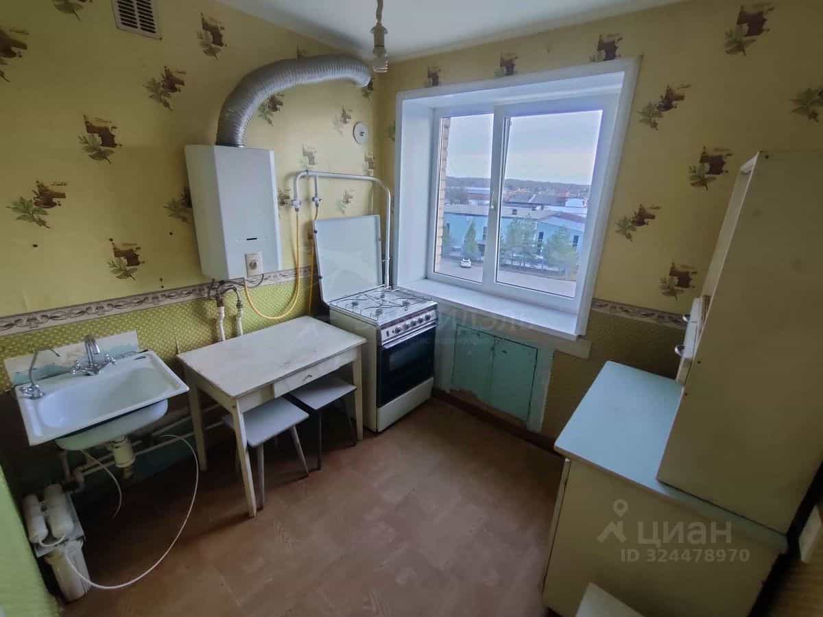 Россия, Новгородская область, Чудово, улица Восстания, 29, фото 2