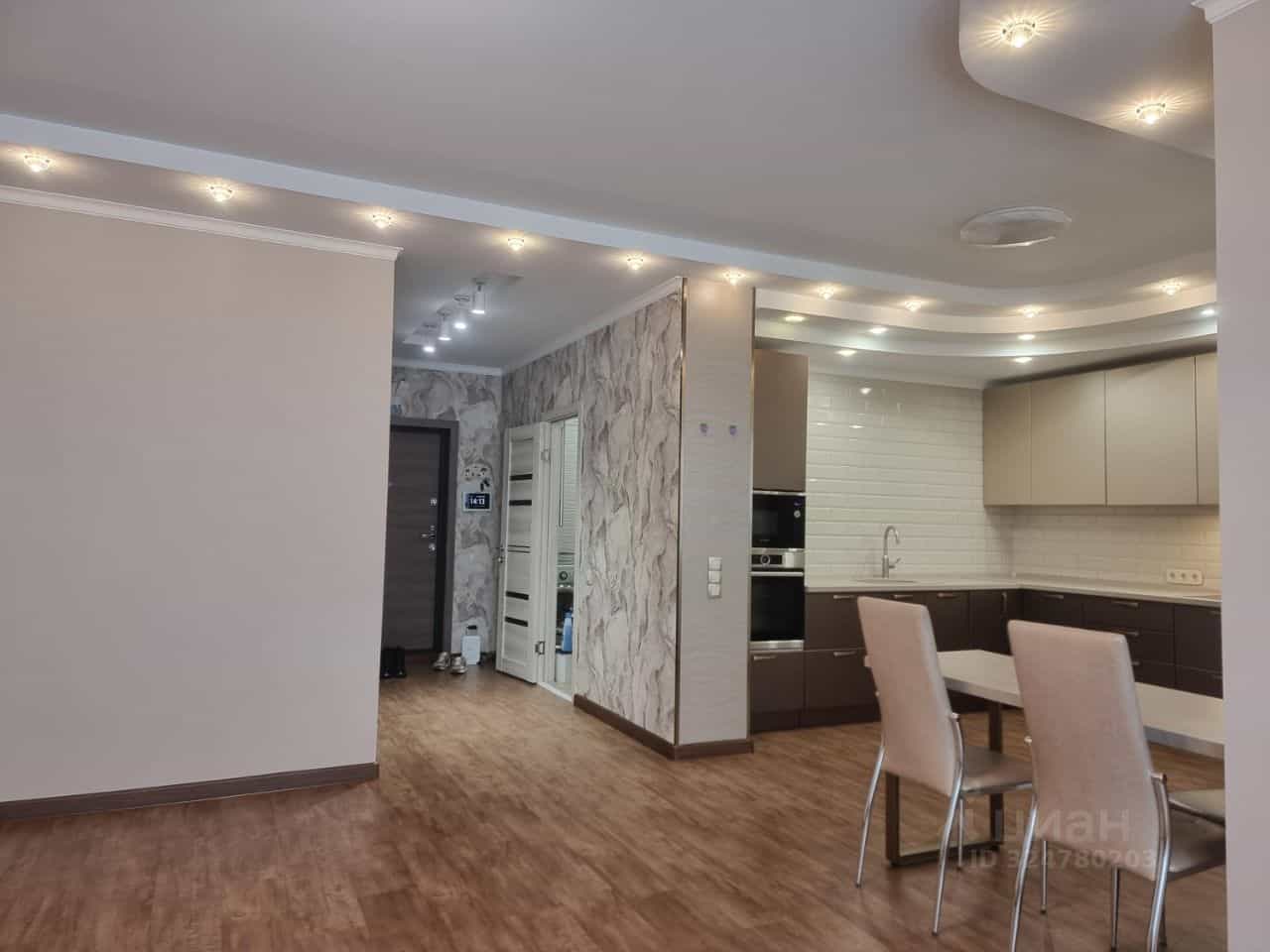 Россия, Республика Хакасия, Абакан, проспект Дружбы Народов, 43, фото 4