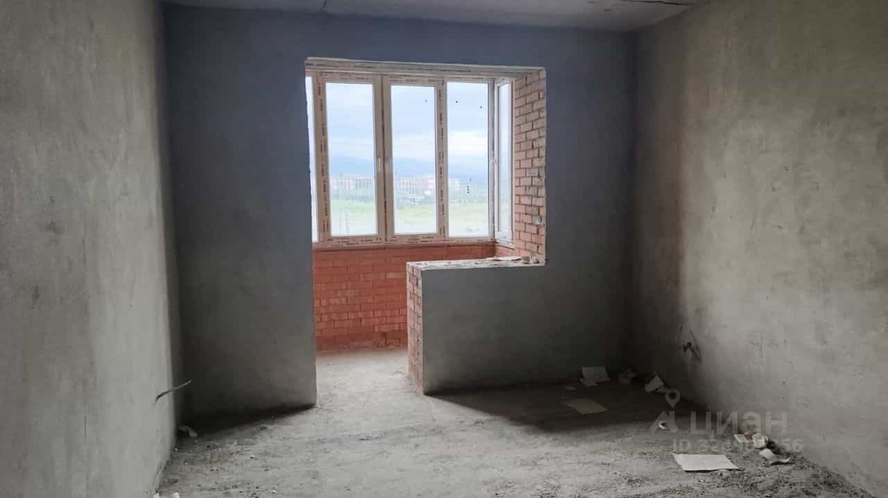 Россия, Республика Северная Осетия — Алания, Владикавказ, улица Цоколаева, 40, фото 4