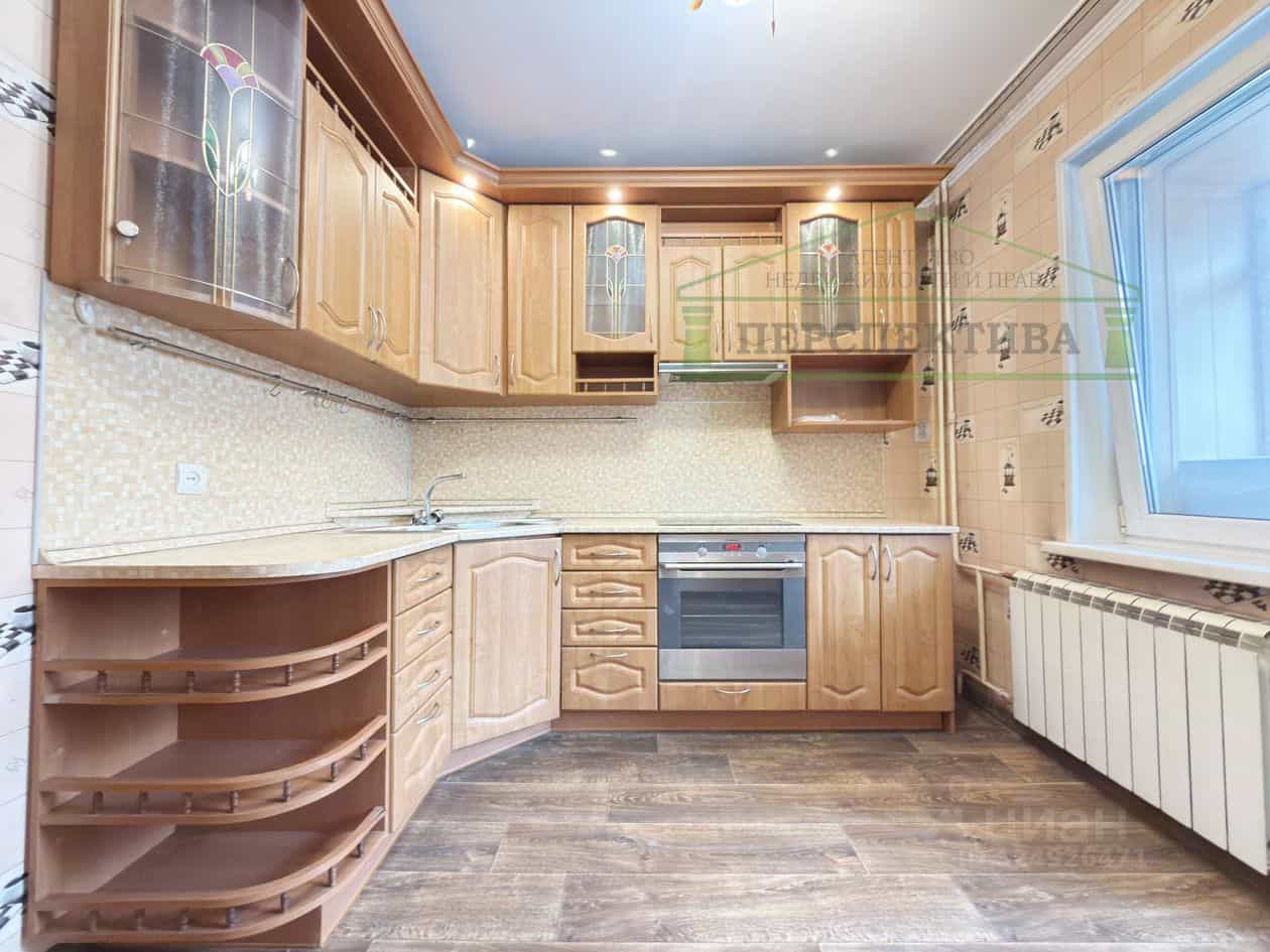 Россия, Приморский край, Артём, улица Ворошилова, 38, фото 3