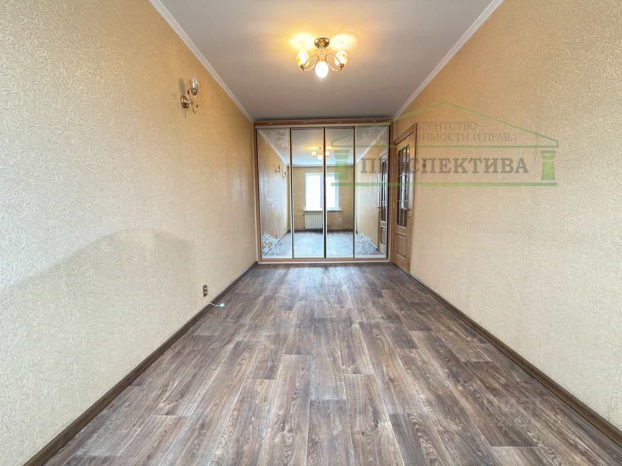 Россия, Приморский край, Артём, улица Ворошилова, 38, фото 13