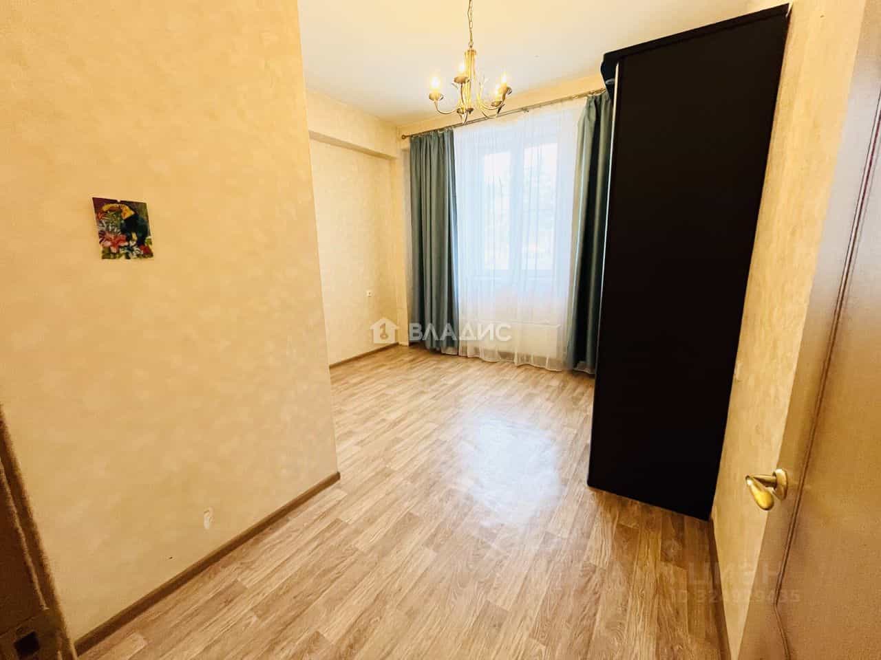 Россия, Республика Бурятия, Улан-Удэ, 102-й микрорайон, улица Ринчино, 2В, фото 10