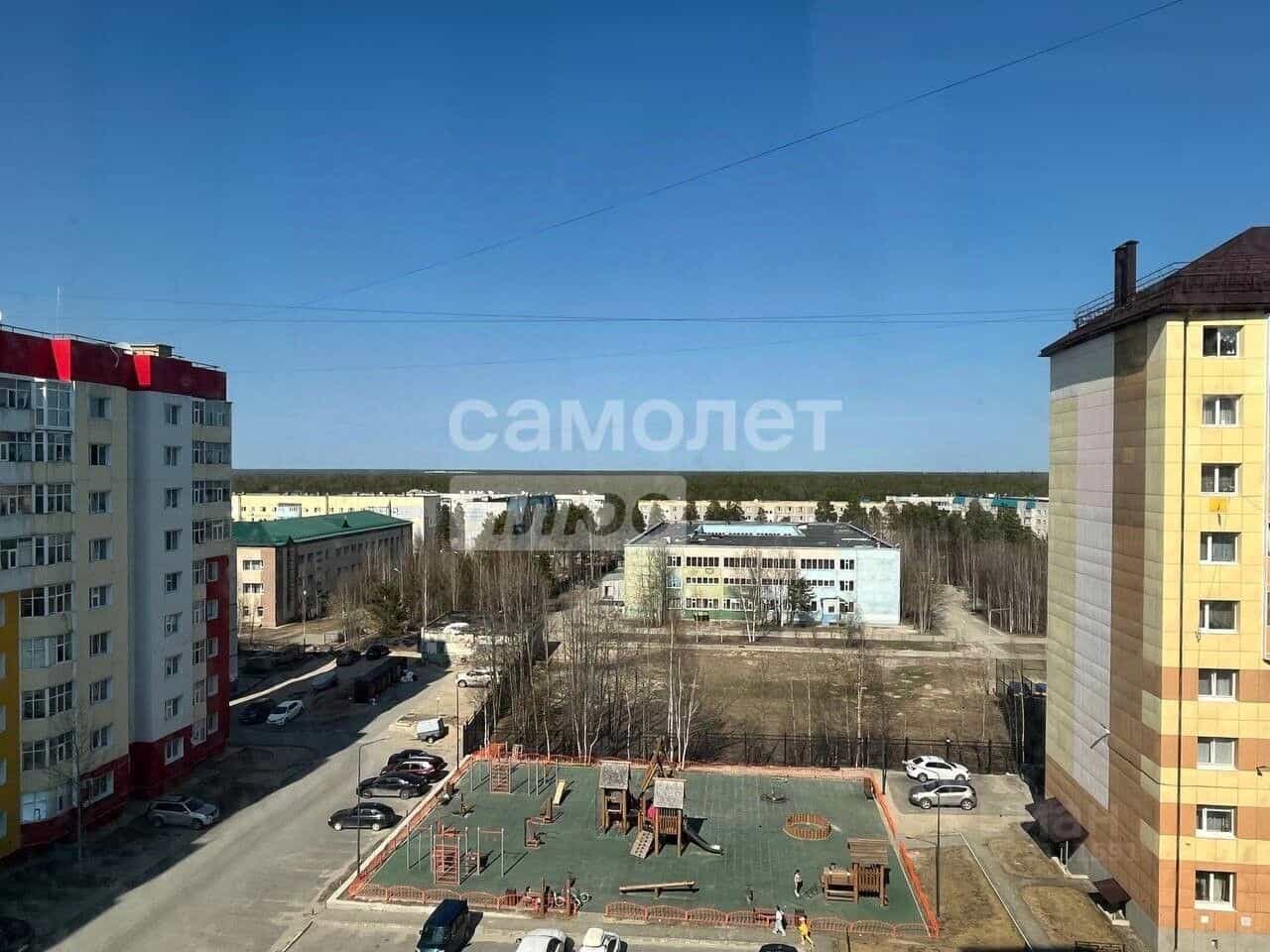 Россия, Ямало-Ненецкий автономный округ, Ноябрьск, улица Владимира Высоцкого, 38, фото 2
