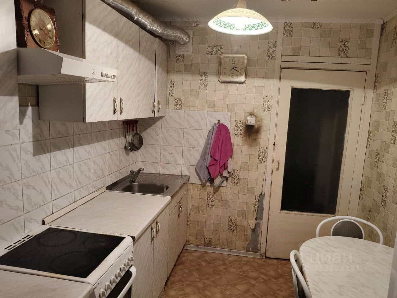 Россия, Республика Коми, Сыктывкар, Октябрьский проспект, 372, фото 13