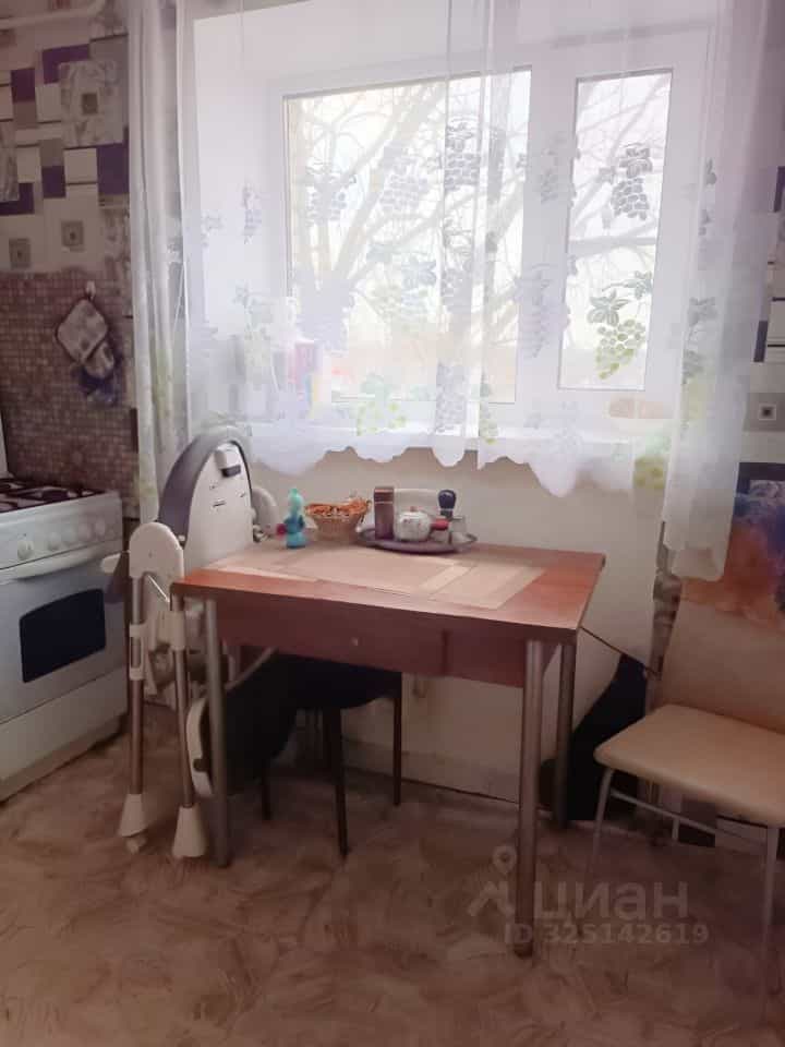 Россия, Новгородская область, Валдай, улица Труда, 54, фото 7