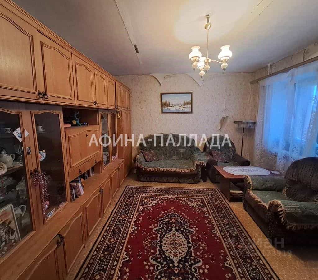Россия, Ямало-Ненецкий автономный округ, Надымский район, Надым, улица Зверева, 17/1