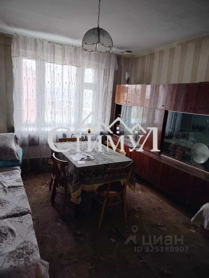 Россия, Республика Хакасия, Черногорск, улица Генерала Тихонова, 6, фото 7