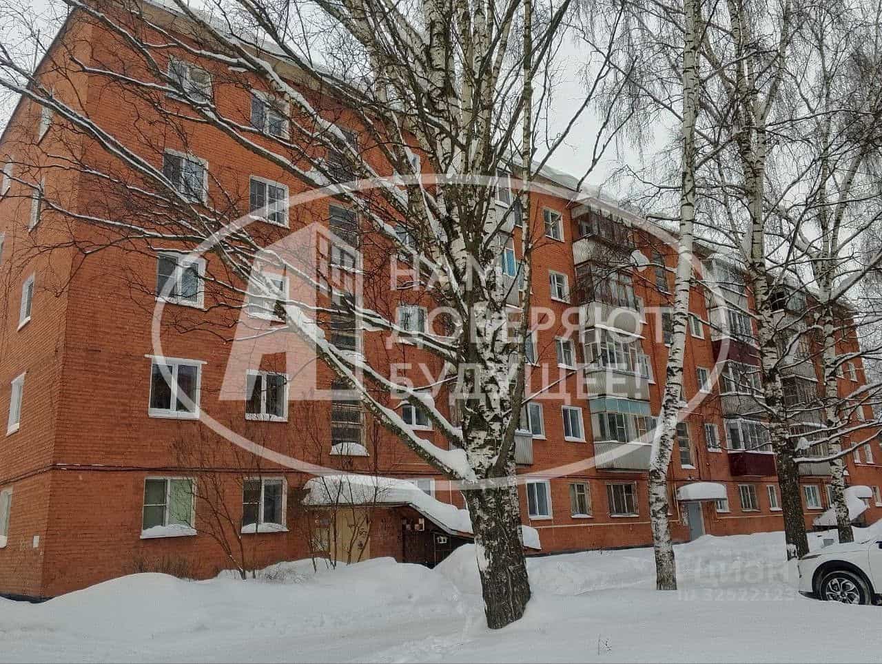 Россия, Удмуртская Республика, Глазов, улица Тани Барамзиной, 9, фото 10