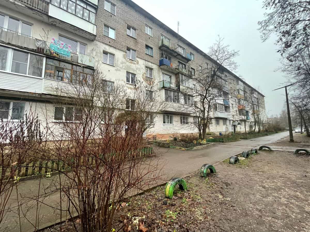 Россия, Новгородский муниципальный округ, Пролетарское городское поселение, посёлок городского типа Пролетарий, улица Ленина, 6